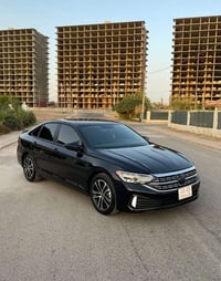 Vw jetta 2024 S Sport 14000 مایل  بس بۆنید بئ ناو   ارباگ شان و سوکان ...