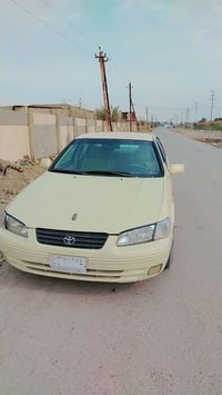 كامري موديل ٩٨ خليجي للبيع كاملة بس صدرهة نص ونص للاستفسار ٠٧٨١٨٠٦٠٤٤٣