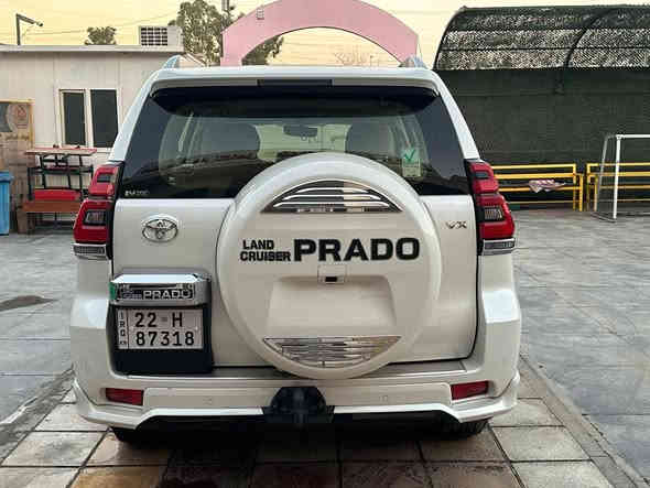 🚘 برادو VX 2023
عداد 42,000 كم قابلة للزيادة.
مواصفات فول، صيانة منتظمة، 

للتواصل والاستفسار ***********

دفع رباعي دائم + تجهيزات “أوف-رود” (قفل تفاضلي، مساعدات صعود/نزول).

راحة داخلية: مقاعد جلد، تكييف ممتاز، تجهيزات داخلية متقدمة.

سعة ركاب 7 + مساحة داخلية كافية للعائلة أو السفر.

مواصفات أمان .

نظام مانع انغلاق الفرامل (ABS). 

نظام تحكم بالثبات (VSC / stability control) + نظام مساعدين عند صعود/نزول المرتفعات (HAC / DAC). 

نظام دفع رباعي دائم + إمكانية قفل التفاضلي (Center differential lock). 

وسائد هوائي . 
.

حساسات أمامية وخلفية (ركن/ انسداد) + كاميرا خلفية
 سعة خزان الوقود: خزان مضاعف
(دبل خزان )
