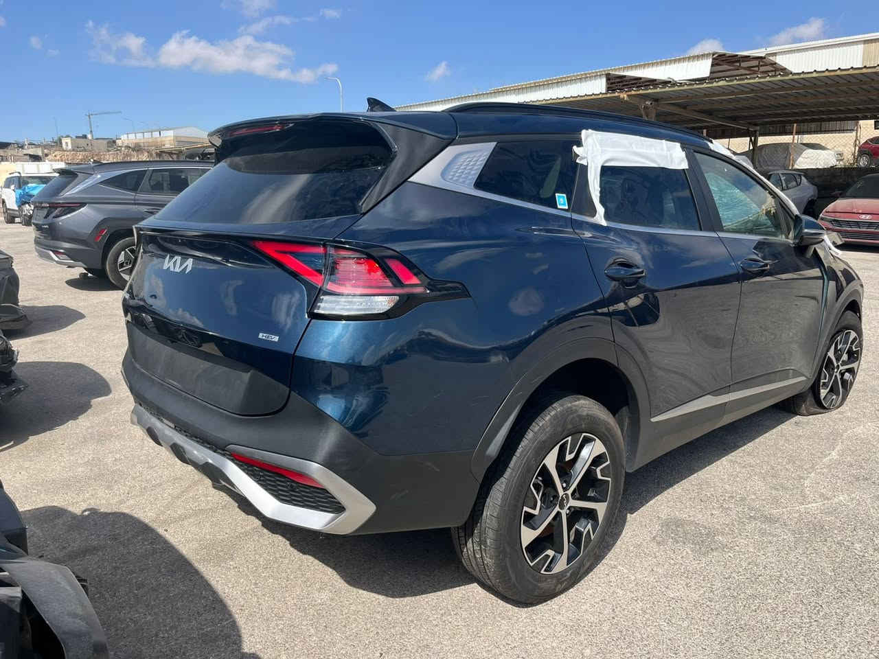 كيا سبورتج 2024 EX هايبرد #بانوراما
موجودة بعمان بالأمكان ادخالها بكتاب الشهداء 

ابيع بعمان خارج الحاوية 

السعر 118 

***********
