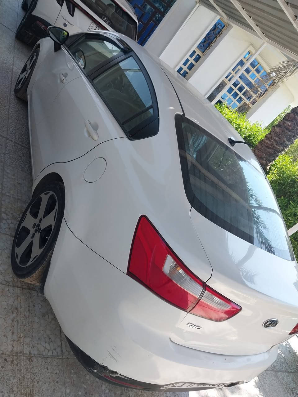 سلام عليكم ، كيا ريو 2012 خليجي للبيع ، محرك 1600  محرك كير مكفولات، السياره مكفوله لا صبغ ولا تبديل ، شبرين ع البارد فقط ، رقم سليمانيه ، السياره بغداد الغزاليه 
السعر 90
للاتصال والتواصل 
***********
