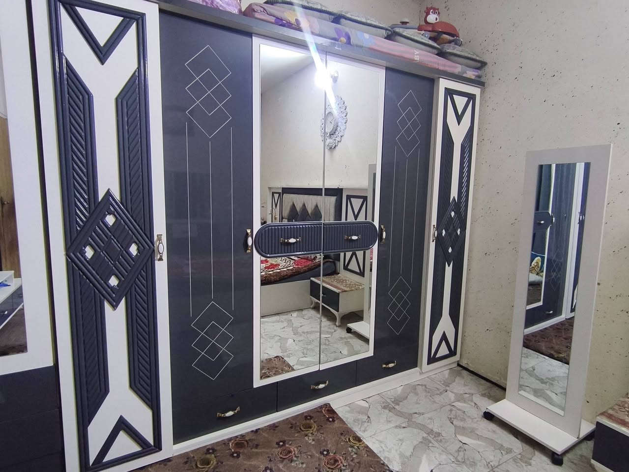 غرفت نوم تركيه 11  ضهر بلوك برغي حديد لل بيع 800 او بيه مجال  غرفه نضيفه ***********
