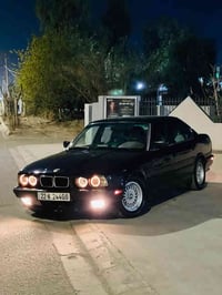 بیئیم مۆدیل ١٩٩٤ 520 گێر عادی کارتی بەنزینی هەیە دوجام کارەبا دەبل جەک...