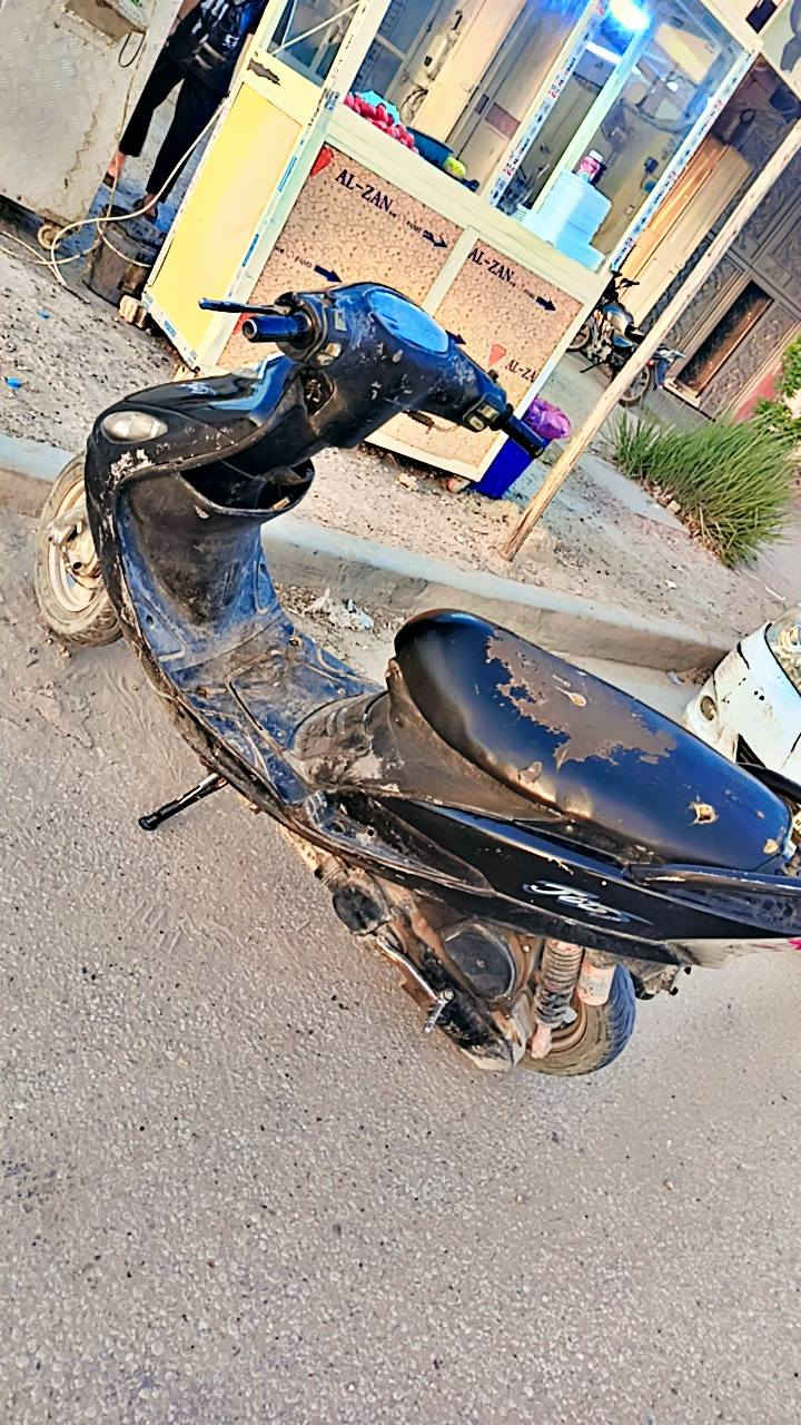 350الف. فقط
السلام عليكم ماكس منغولي بوشة 55 نقصهة فقط سلف شلعة ومعدل شرط تحك تبليط كهربايات كلهة شغالة دبلات جدد كفرات مختم نضافة 90٪ السعر ٣٥٠ الشراي يتصل مكاني كربلة جاير ***********
