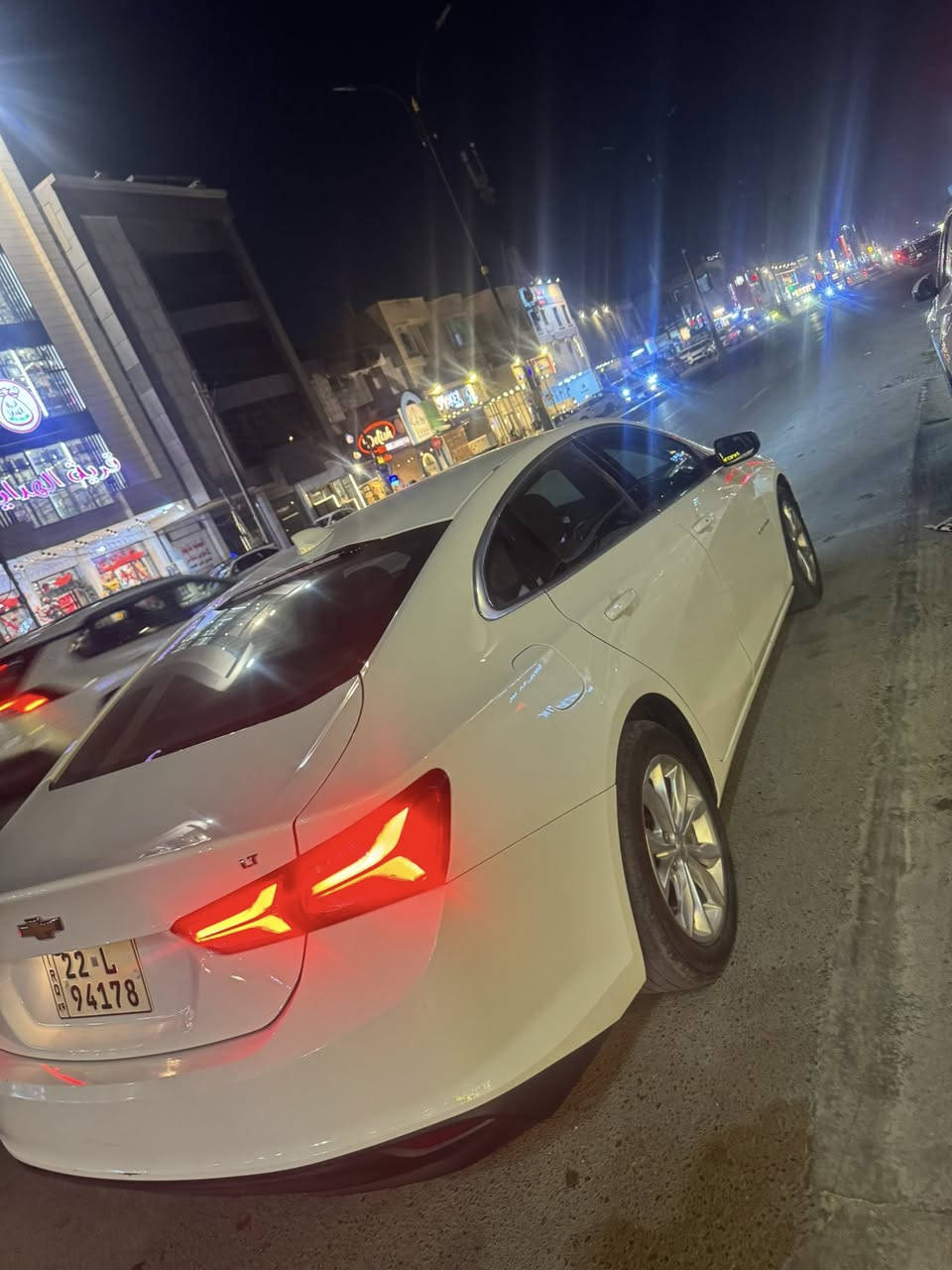 سلام عليكم حبايب سياره للبيع ماليبو موديل 2022 LT ضربتها فقط باب السايق ومبدل نفس الون سياره نظيف سعره 140 وبيها مجال ***********
