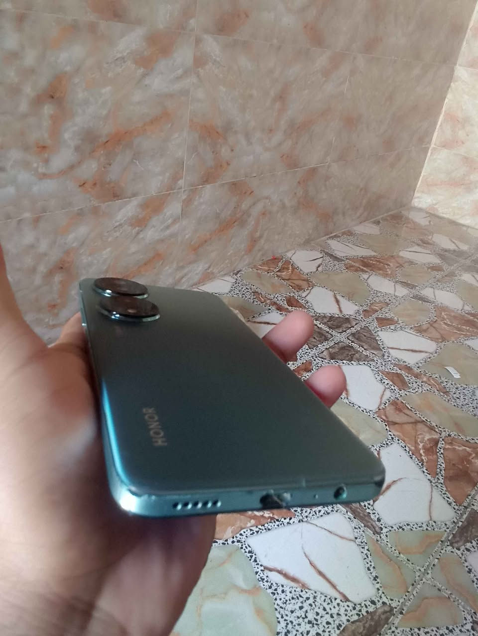 📱 للبيع: Honor X7b 
(256 جيجا) بوبجي 60 فريم 
​البطارية: 6000 مللي أمبير (عملاقة تدوم يومين).
​الكاميرا: 108 ميجابكسل (تصوير عالي الدقة).
​ دبل سماعات ستيريو قوية.
مابي اي شي علفحص النجف, العراق


**إذا كنت صاحب هذا الإعلان وتريد حذفه لأي سبب، رجاءا أرسل رسالة إلى الدعم الفني**