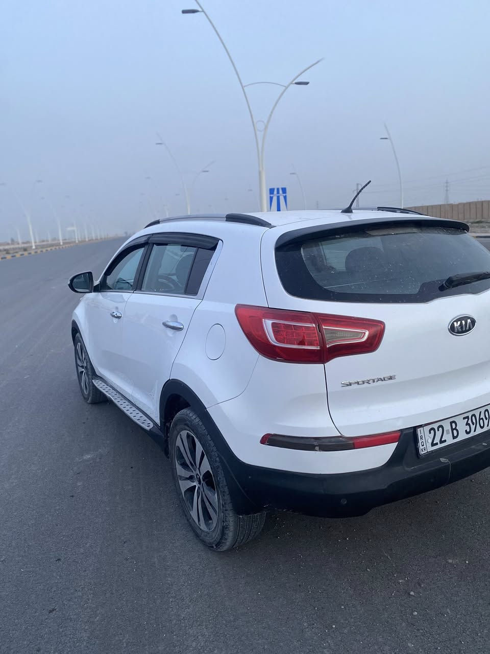 السلام عليكم:للبيع سبورتج موديل 2013: سياره كلش حلوه و نظيفه وارد خليجي فقط بيها 3 قطع ضرر بدون دواخل + ايرباك سليم 
تبريد ثلج ❄️ 
السياره بل واقع احلى 
السعر 128
المكان صلاح الدين _ سامراء 
رقم ***********
