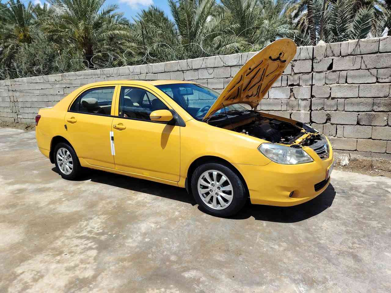 السلام عليكم سياره للبيع او مراوس  بي وايدي موديل ٢٠١٣ السياره جاهزه من كلشي كلها شغاله من كهربائيات وصدر امامي خليفي حساسات رقم الجوال *********** السعر 55ورقه ولما يعجبه سعر خلي يعبر لان كلشي اكو بالسوك
