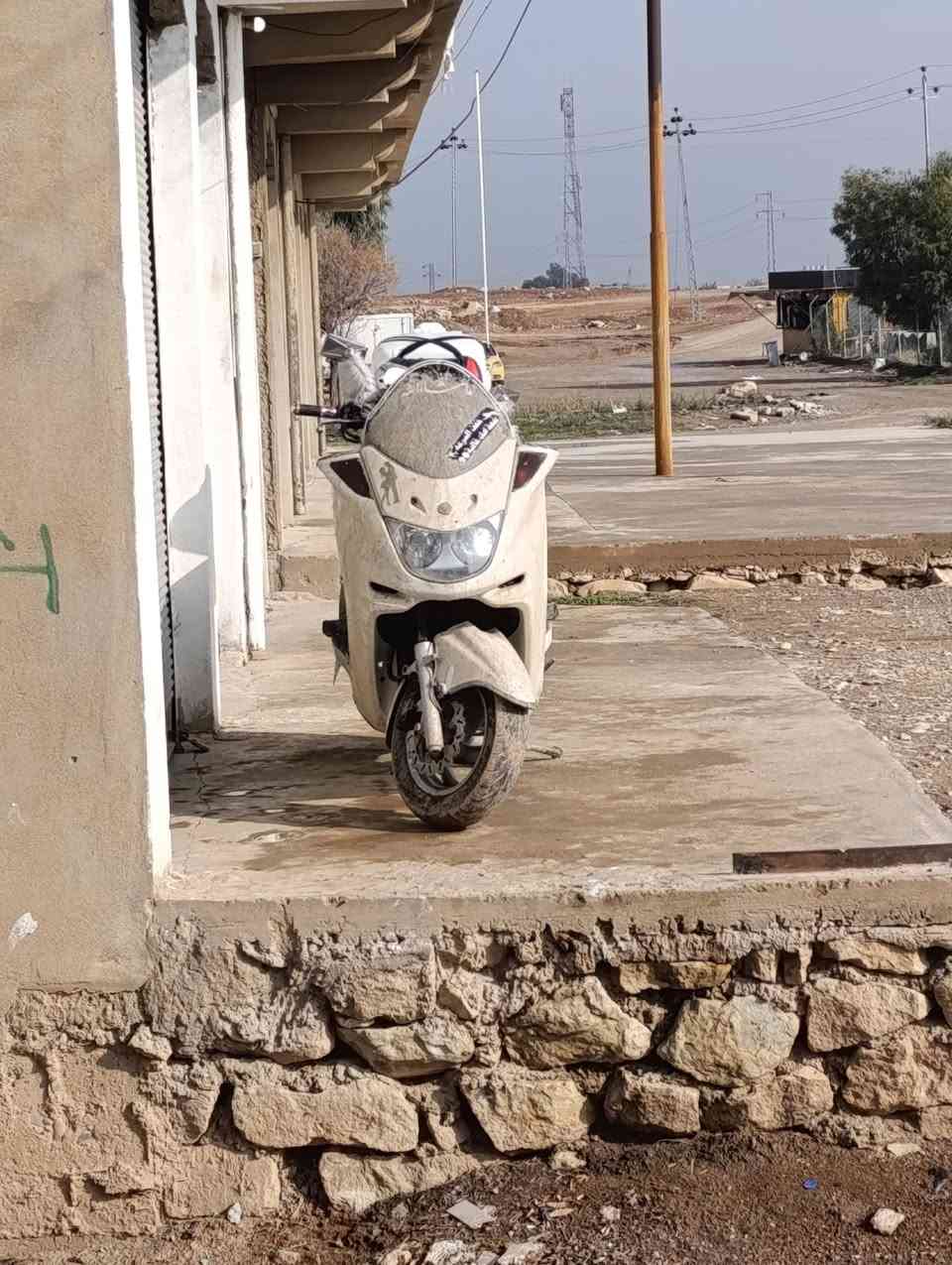 ماطور للبيع نظافه 100% كل شيء ما بيه وضع شركه بعد شراي خلي يخابرني
***********
