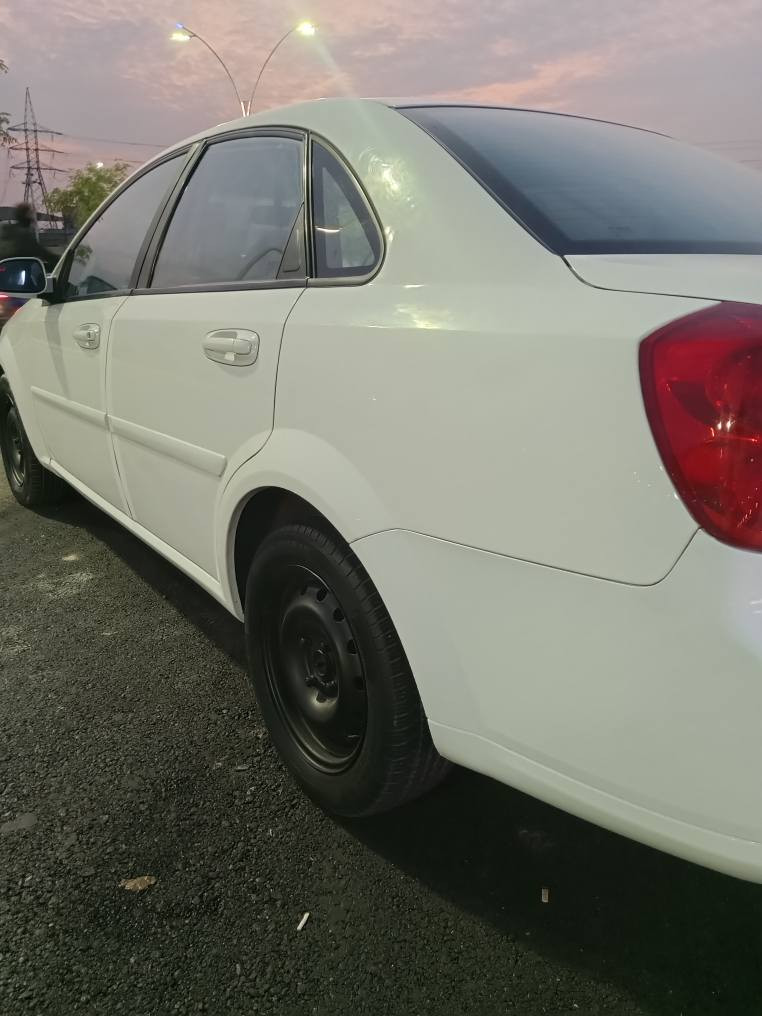 سلام علیک اخوان . اوبترا مودیل 2011 ابیض قطعتين و نص صبوغ بدون دواخل بدون اي شي كير اوتوماتيك كير و محرك بشرط مابي سرف و بخار تبريد تدفيئه يشتغل كاربائيات كل يشتغل ماشالله حلوو حيل نضيف سنوي جديد هزة جديد بطاقة بنزين موجود صاحب موجود سعر ( ٧٩) بي مجال 
رقم موبايل ***********
*********** كركوك, العراق
