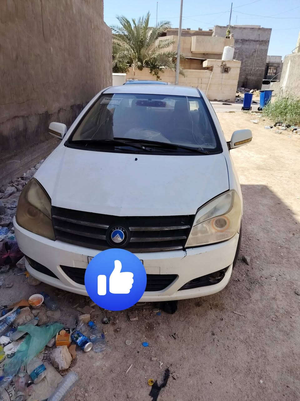 السلام عليكم البيع جيلي صيني  حلو كير محرك شغاله سياره كهربايات كله جاهز حداديه  بس راعيه ماندله بيع اهل موجود سنويه مجود سعر ١٨بيه مجال ***********
