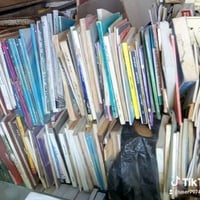 توجد لدينا تصفية مكتبة لبيع الكتب وكل ١٠٠كتاب بسعر ٦٠الف دينار مع التو...