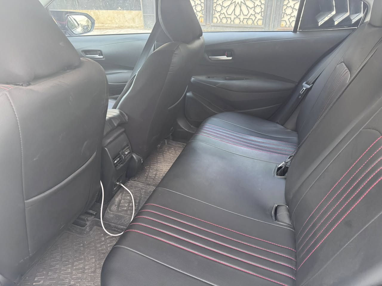 كورلا هايبرد 2023 للبيع علامة زركة  ماشية 10 الف زيرو مكفولة من الصبغ والتبديل والبارد  سنوية باسمي تحويل او وكالة
فول مواصفات عازل حراري اصلي سستم بيانو بلاك ارضيات روزلاين كشنات جلد  
. اوتو هولد 
. سايد بريك بصمة 
. شاشة كار بلي 
 . كامرة خلفية  
. مود درايف 
. وضعيتين قيادة hev و هايبرد 
السعر 148 ورقة وبيهة مجال بسيط 
***********
