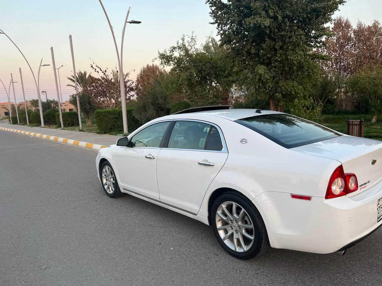 فول مواصفات LTZ

سلام عليكم ورحمة ماليبو خليجي 2011 مقدس للبيع فقط رقم انكليزي تحويل مباشر باسمي سياره كير اوتماتيك كلين بدون قطرة صبغ صدر جديد تخم تاير جديد تبريد ثلج ❄️كهربائي وضع الشركه السعر 90 وبيها مجال للطيبين مكاني تكريت وهاذه رقمي
***********
