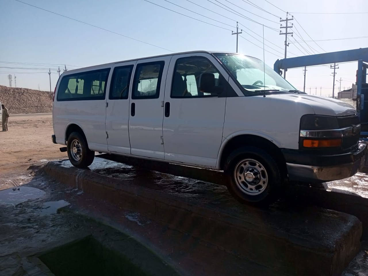 سلام عليكم فان سفانه موديل 2008 سياره كفاله عامه من الضربه ولعيب الشرعي شرط الكير ولمكينه ولأكسن شرط تخم تاير برجستن رقم بغداد دولي بأسمي ما مطلوبه ولا ربع خطه بصرة بغداد تبريد شغال كهربأيات عامه شغاله عنوان البصره الزبير السعر 95 وبيه مجال رقم ه‍ ***********/ ***********
