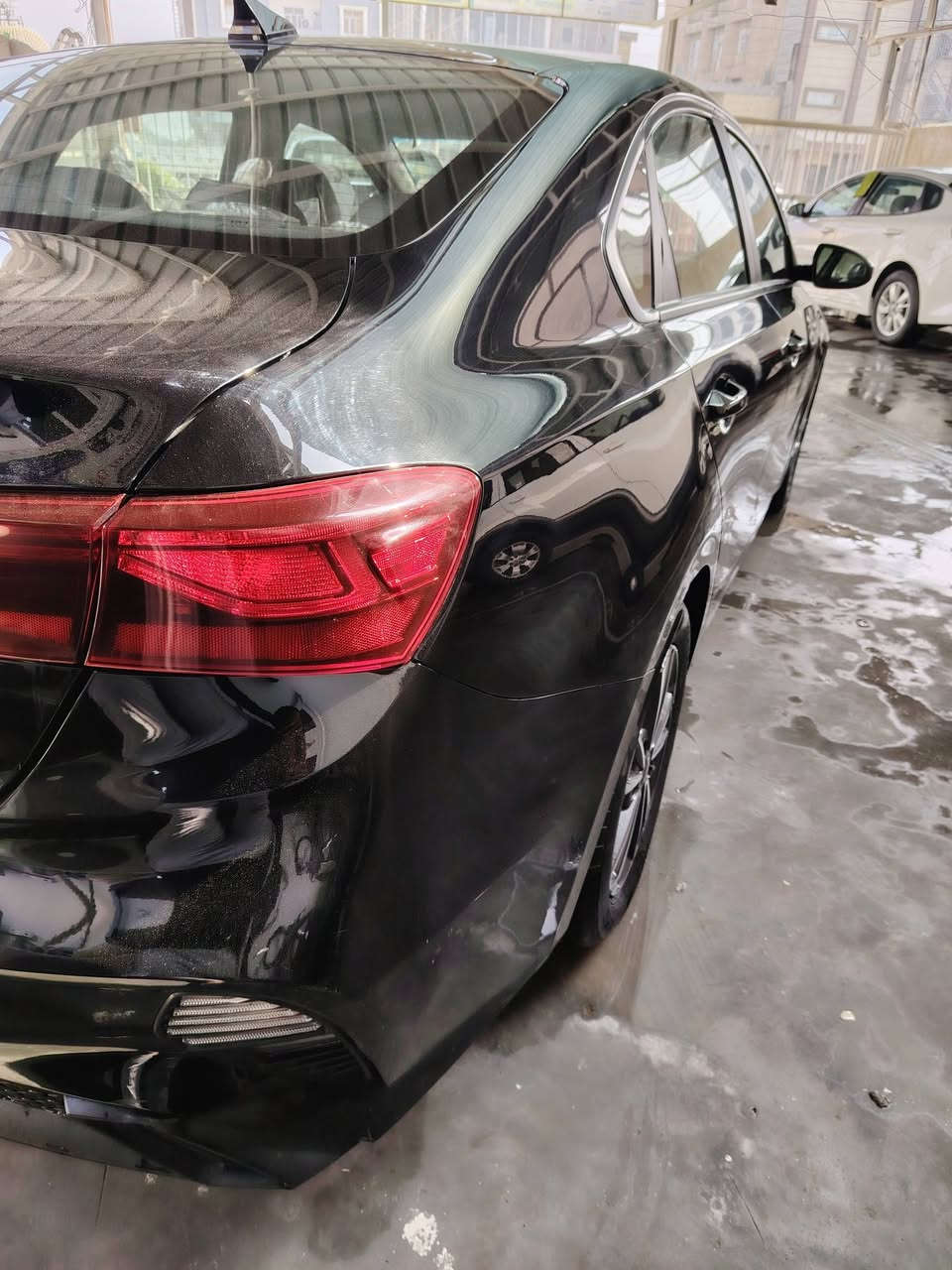 السلام عليكم
فورتي 2022

لون: اسود
رقم بغداد دولي بسمنه 
سنوية غير نافذه 
دواخل لون اسود
كاميرا خلفية ،شاشة 
مكينة 2000
السياره ماشيه 31 الف 
تخم تاير جديد 
باتري جديد 
مكينة وگير نظيفات 
سيارة بلادية 
سيارة مكفوله تبديل بنيد 
العنوان/ السماوه مركز المدينه 

السعر :: 148$ وبيه مجال قليل 

للاستفسار: ***********
