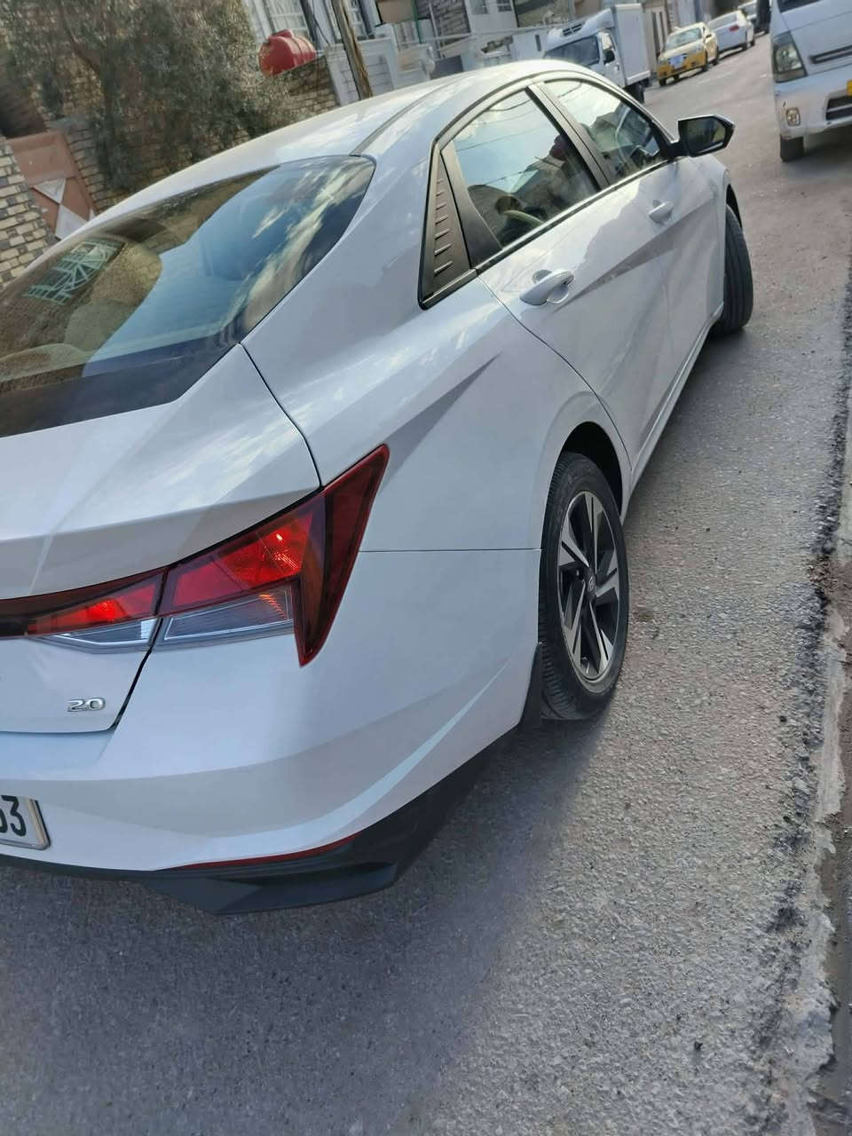 سلام عليكم انتر موديل 21 خليجي بيه باردات قليله سونار موجود ارييل تريد وكاله تحويل بكيفك باسم شركه تاخذ ورقه ونص شركه لولوه *********** سعرها 157بيه مجال خليجي
