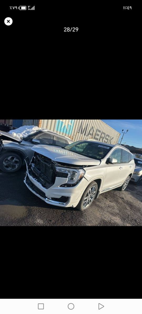 السلام عليكم 
جمسي تيران دنلي اعلى فئه 
موديل 2024 
دواخل جلد ابيض 
بنوراما 
رادارات 
خمس كامرات 
صندق كهربائي دكمه 
تدفئه تبريد الكشنات 
تشغيل عن بعد 
قياده ذاتيه 

مانع اصطدام 
قطعتين تبريد 
شاشه اعطال 
اخت الكلين فقط كسر بالدعاميه الاماميه 
ماشيه 7 الف ميل بعدها بوضع الشركه 
مكينه 1500 تيربو 🚀
هواي مواصفات بعد بيه 
حاليآ السيارة فتحت حاويه بدبي 
حسب رغبه الزبون مصلح او على وضعها 
للتواصل الاتصال *********** 
او الحضور الى مكتب الثقه لمزاد السيارات 
الكائن في الديوانيه قضاء عفك
