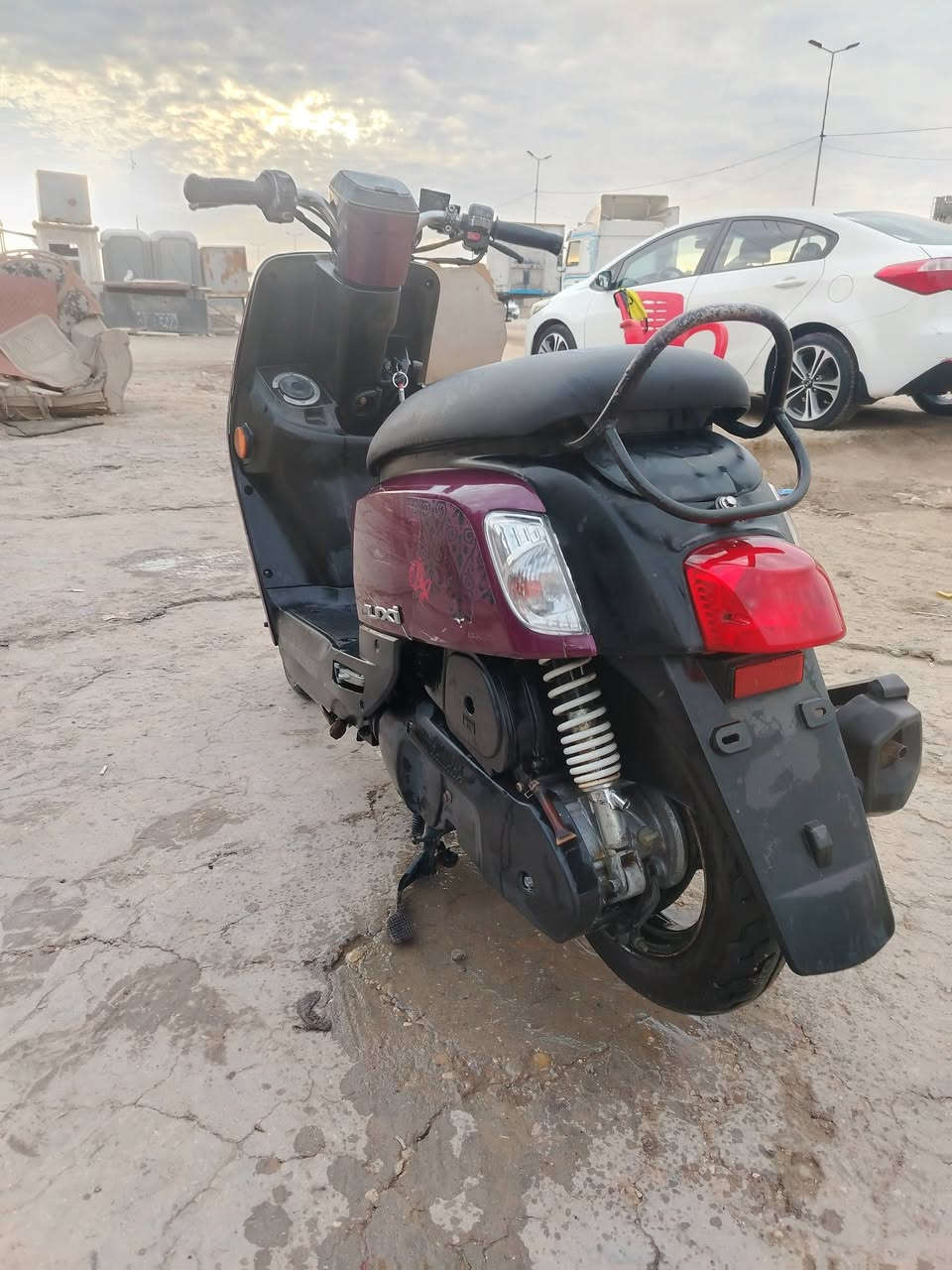 دراجه للبيع بوليس موديل ٢٠١٣
بلاديه برغي ما مفتوح ببه 
سعر مليون و ١٥٠ وبيه مجال حك جيه 
***********
