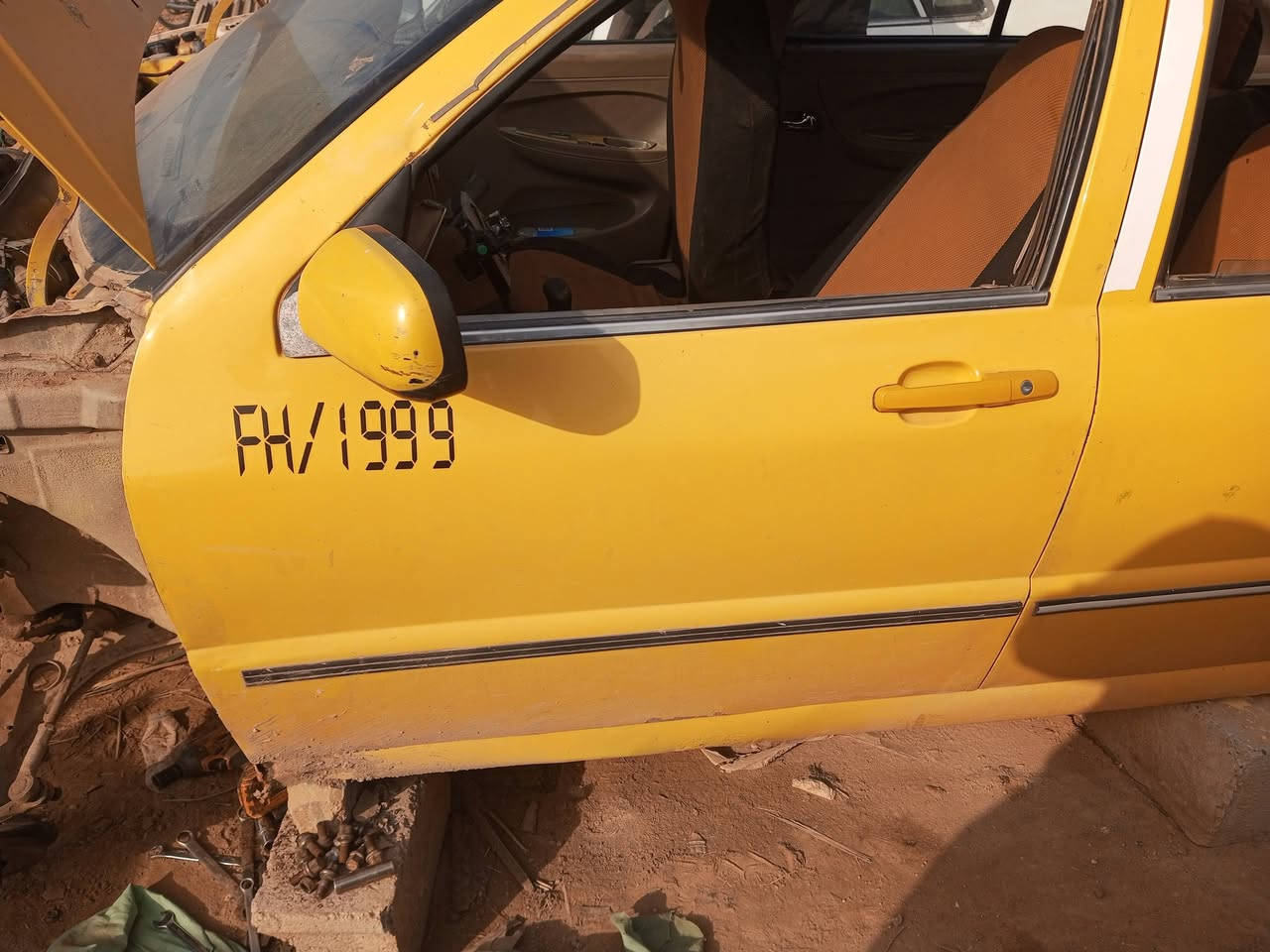 بيبان تخم كاملة شيري كوين للبيع مكاني بالاعظمية بالسفينة ***********
