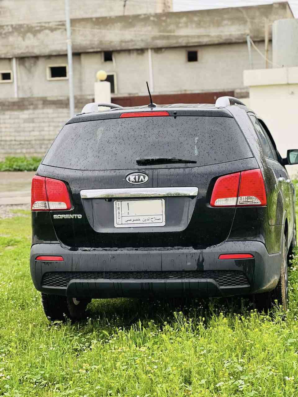 السلام عليكم
سورنتو 2011 امريكي 5 راكب
محرك 4 سلندر دوش
رقم صلاح الدين الماني سنويه غير نافذه
ضررها قطعه فقط بونيد 
السيارة جديدة وجاهزه
كير محرك صدر كهربائيات تايرات شرط
سعرها 130 وبيها مجال ترهم مراوس حسب القناعه
*********** اتصال + واتساب
مكان السيارة الشرقاط الخصم
