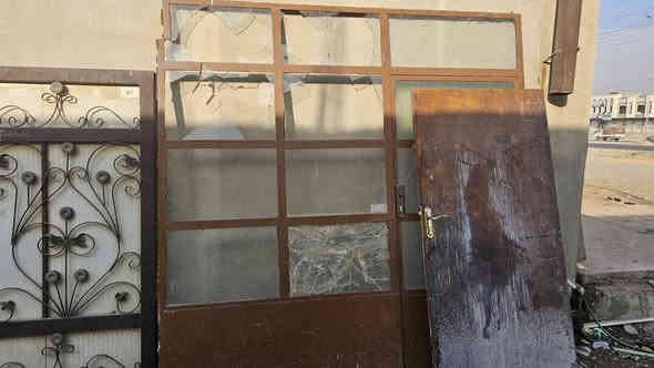 شبابيك وأبواب مستعملة للبيع طريق اربيل الموصل مفرق باصخرة 
*********** للإستفسار
