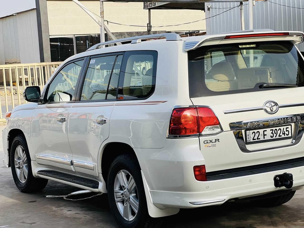 السلام عليكم الاندكروز 2015 كفاله بيه سونارات 2 مرفقه معه الصور السياره جاهزه من كلشي  حداديه مكينه كير كفاله 
______________
السعر 410 وبيه مجال 
رقم اربيل تحويل ثاني يوم 
العنوان بابل الشوملي 
الاستفسار ‭٠٧٧٨ ١٦٢ ١٦٦٦‬
