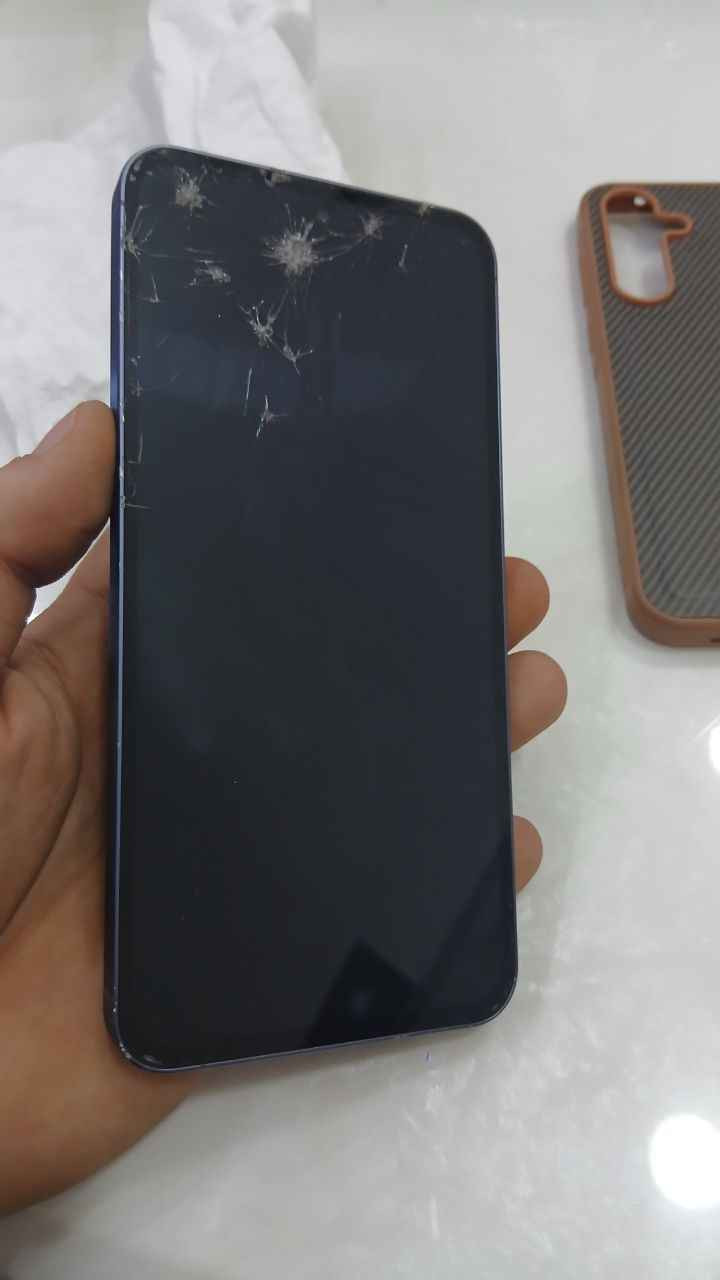 سلام عليكم سامسونك a55فايف جي ذاكره 256رام8جهاز نضيف بس شاشته مفطوره يتبدل الكلاس ب60الف اني معامل عليه معتاز وريد ابيعه مكاني كربلاء قرب فندق البارون او باب بغداد اعله سعر ابيعه ملحقاته بس كفرات Singapore


**إذا كنت صاحب هذا الإعلان وتريد حذفه لأي سبب، رجاءا أرسل رسالة إلى الدعم الفني**