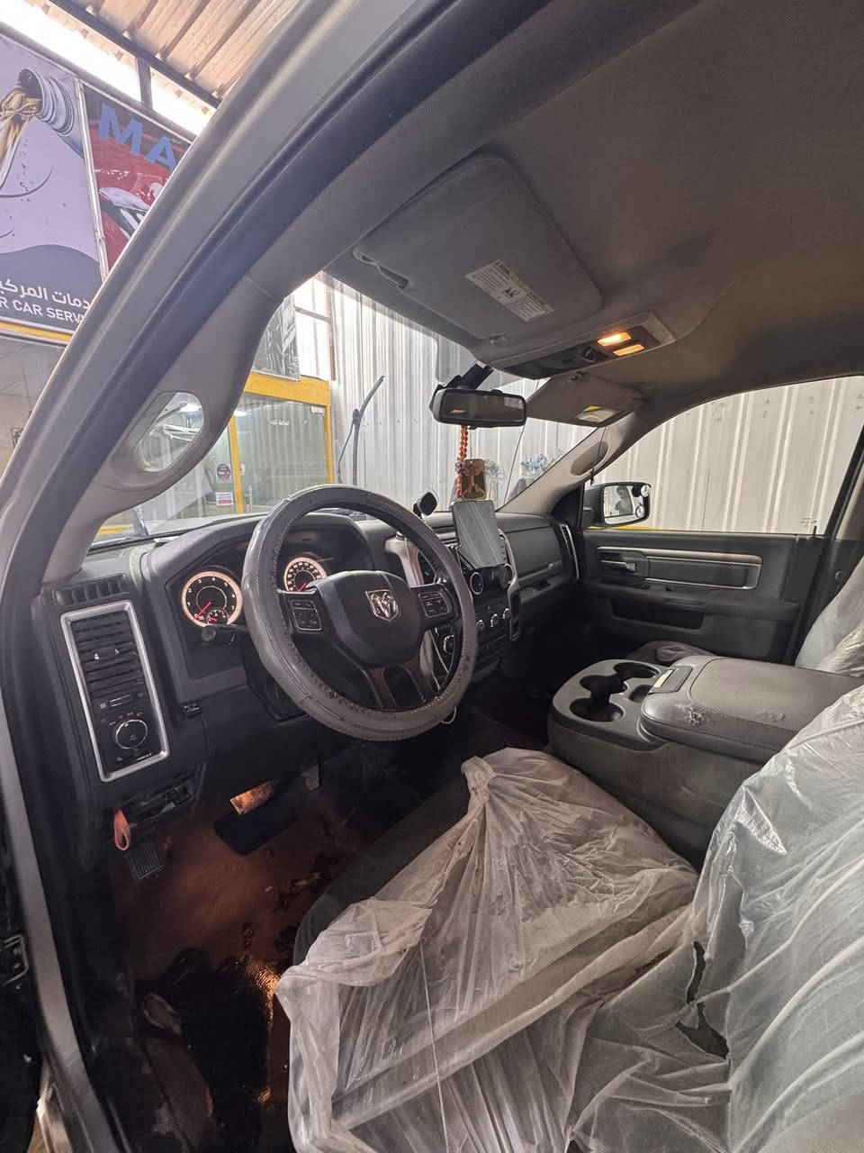 دوج رام كلاسك 2016
ماشي 91 الف رقم بغداد 

محور غاز 100 لتر سبير 

محرك وكير وتبريد خير من الله

170 وبيها مجال كل تفصيل بصور ***********
