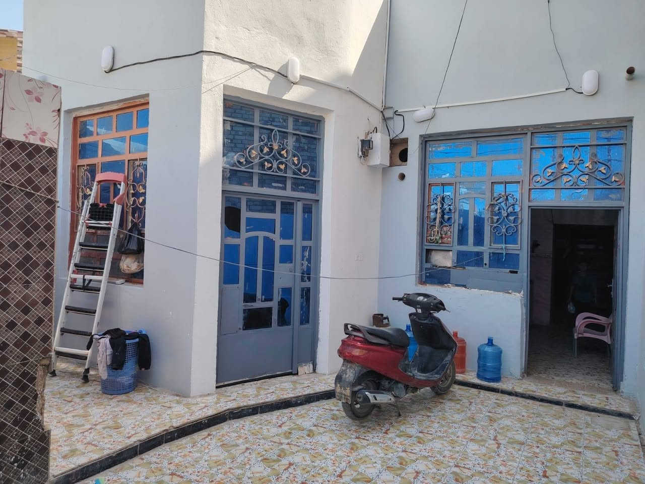 السلام عليكم بيت 140متر بل زيتوت بشارع عشرين عل شارع بصف البيت ابو ابنسر الواجهه 7ةنزال 20السعر125الاستفسار ***********
