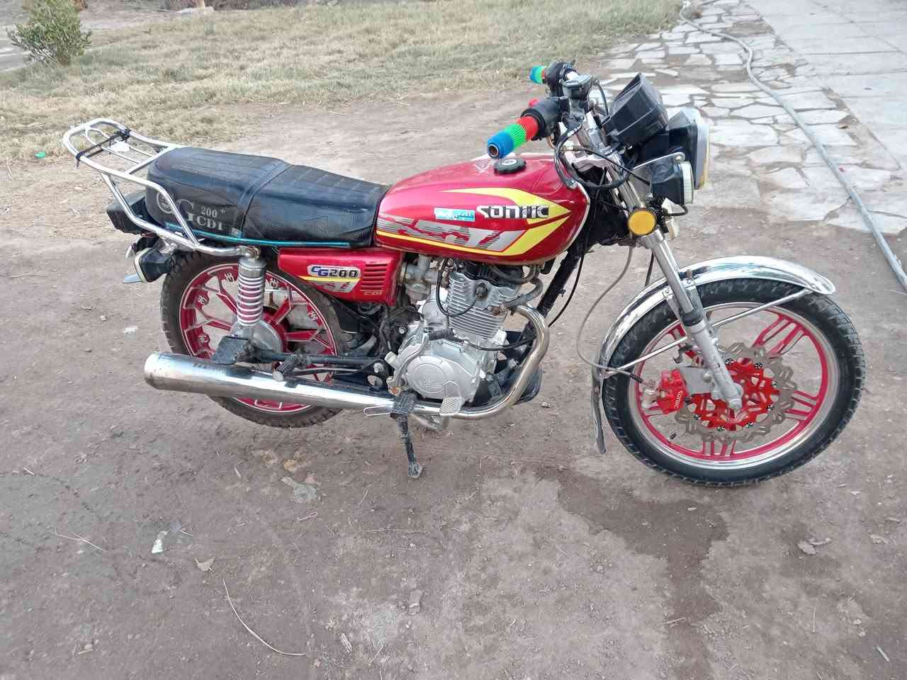 سلام عليكم دراجه سيفان موديل ٢٤ مكفوله مكينه ٢٠٠ خير من الله اوراق سكنر أوراقه ٣ من الوكيل دراجه نضيفه. عوزه. ويل امامي مختلفات السعر 650 وبيه مجال *********** مكاني بابل مشروع المسيب
