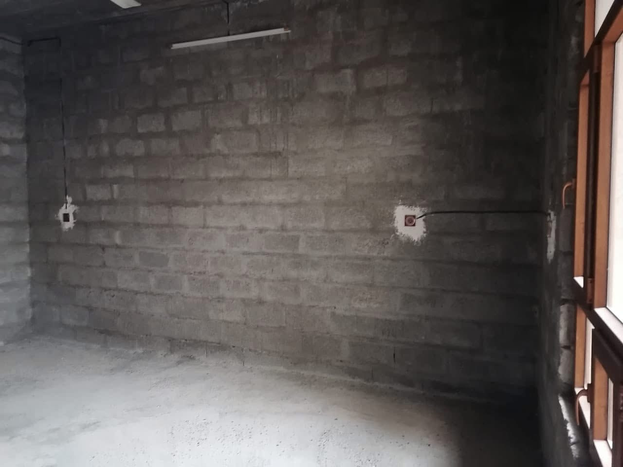 #للبيع
هيكل دوو نهوم بو فروشتن له گه ره كى ئاموزاكان
روبه رى 110 متر واجهة 6

پيكهاتوه له :- 1 ژور نوستن - هول - مطبخ - ميوان - گه راج
نهومى دووه م 1 ژور نوستن - هول - مطبخ 

نرخ 70 مليون 

بوزانيارى زياتر په يوه ندى بكه ن به عقارات ستار اكرم بازرگان

📍ناونيشان : كه ركوك بازارى ئازادى ته لارى ئاسو

***********
***********
