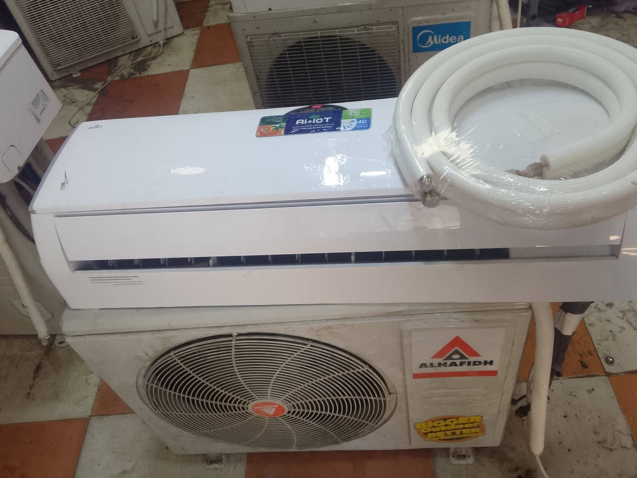 سبالت طن ونص شرط الفحص وتبريد تجي وشغل كدامك  تبريد اتصل ***********

