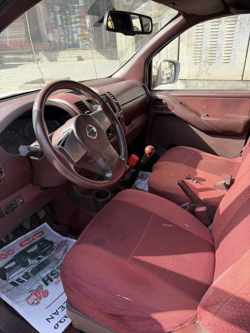 سلام عليكم نيفارا 2011 رقم بغداد تحويل مباشر كير عادي سعر95 بيها مجال قليل   عنوان  مدينه الصدر  رقم ***********
