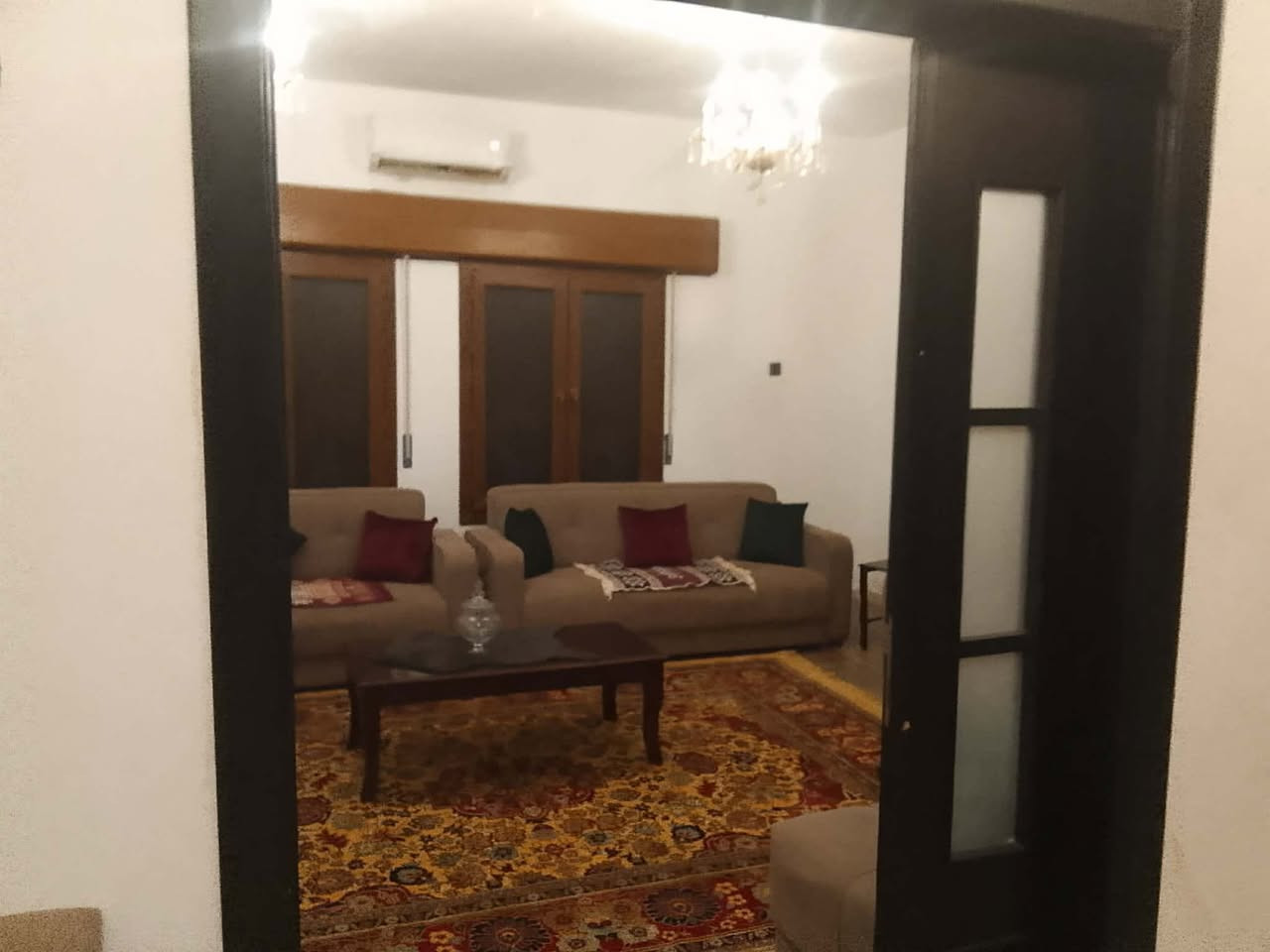 🔥🏡 فرصة مميزة للبيع – فيلا أرضية 🏡🔥

📍 الموقع: سبعة أكتوبر – خلف عمارات اسهيل الجديدة.

✨ مواصفات الفيلا:
✅ 5 غرف واسعة
✅ صالتان
✅ 4 حمامات
✅ مربوعة رجال
✅ جلسة نسائية
✅ مطبخ داخلي
✅ مطبخ خارجي
✅ حمام خارجي

📐 مساحة الفيلا: 600 متر²

🌟 بالإضافة إلى قطعة أرض أمام المنزل بمساحة 13 × 20 متر 🌟

✔️ موقع ممتاز
✔️ مساحة كبيرة
✔️ مناسبة للسكن العائلي أو الاستثمار

🚨 فرصة لا تعوض للمشتري الجاد 🚨

📞 للاستفسار والمعاينة التواصل على الهاتف)

🔺 السعر قابل للنقاش للجادين فقط
🔺 الأولوية لصاحب النصيب
🔺 المعاينة خير دليل


**إذا كنت صاحب هذا الإعلان وتريد حذفه لأي سبب، رجاءا أرسل رسالة إلى الدعم الفني**