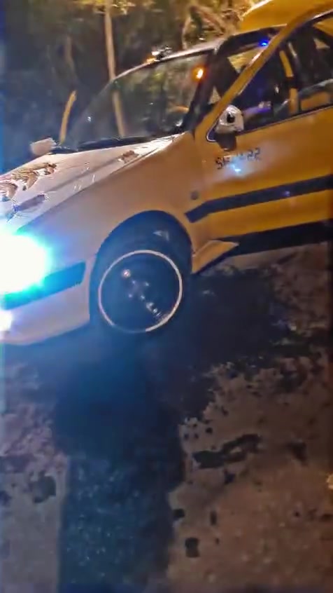 السلام عليكم بيجو بارص مديل 15سنويه  للبيع سياره نضيفه حداديه جديده زوج تايرات جديد. المكينه نضيفه  كيرها نضيف سياره حلوه رقم بصره راعيها بل ناصريه دزيت معقب حوله للنجف يعني اذا تريد تحولها منا منل نجف هوه يجي راعيه يداورلك اسويلك. مكاتبه بسمك. غرامه مصفره السعر 17 او بيها مجال *********** هاذه رقمي بي واتساب
