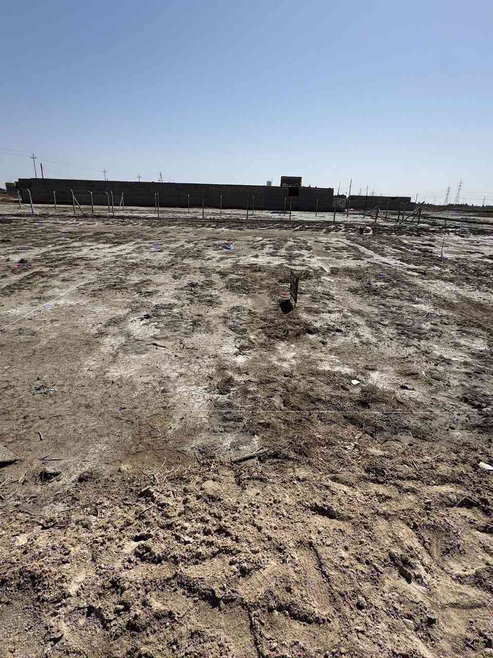 السلام عليكم قطعة ارض في حي الجوادين/
بين النزله الاولى وثانيه مقابل حسينية الزهراء بالفرع مساحه 200 متر بسعر مناسب محدده وكامله مدخل الفرع مالتها سبيس / بسعر مناسب للاستفسار الاتصال على  الرقم *********** او مراسلة خاص
