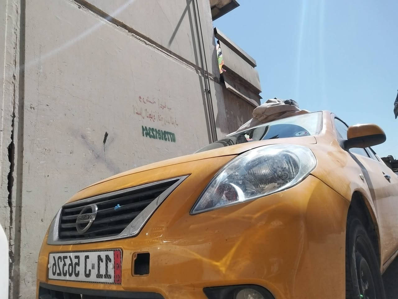 اسلام عليكم سني ٢٠١٤ هندي خليجي ابو البليتة الزركة سيارة بدون حادث بس بيهة طخة كلش خفيفة بلقبق مال الجنطة من جوة سيارة بسمي سيارة خير من الله من حدادية وتايرات جدد بس عن الحلال والحرام التبريد منقص اشوية غاز بس يشتغل خير من الله مابي شي السيارة كير عادي السيارة مدوشمة حراري السعر ٨٠ وبيهة مجال كلش بسيط مكاني بغداد الدورة ابو ادشير الرقم ***********
