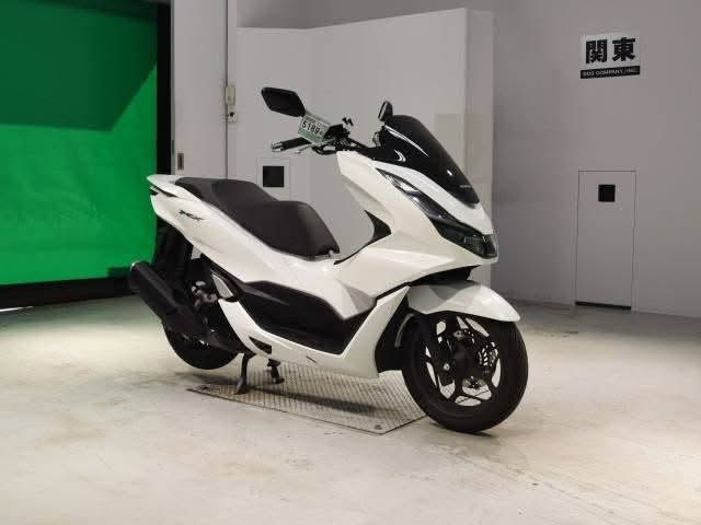 سلام عليكم
للبيع دراجه pcx 

جيل رابع ياباني 

ماشيه 11 حقيقي

المحرك مكفول و الكفر 

مكانهه بغداد الاعظميه

الاستفسار خاص
***********
