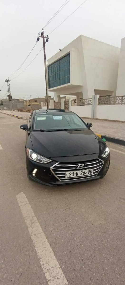 سلام عليكم النترا موديل 2017 فول مواصفات واحد ع واحد مكينه ما مفتوحه كير ايتي بيه قطعتين ونص صبغ فقط بدون دواخل رقم سليمانيه الجديد 
السعر 113 
مكان واسط العزيزيه 
***********
