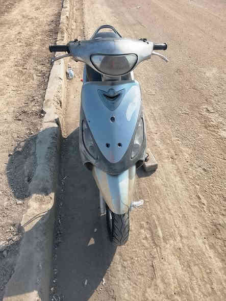 السلام عليكم دراجة ماكس قجمة نظيفه مختمه كلهه كفراته مختمه والسوادات مختمه كامله كهربائياته كلهه شغاله بس غسلته بهوز وكفن كهربائياته مرات يشتغلن طبيعي ومرات لا السلف بي جكه ومرات يدير طبيعي هورن شغال دكه وحده دراجه تخبل خذته كالي مامفتوحه بس ابيعنه الي يريد يجي يشوفه يمي ويقتنع ياله عن المفاشل سعر ٥٥٠ مكاني بالموفقيه ورقمي
***********
