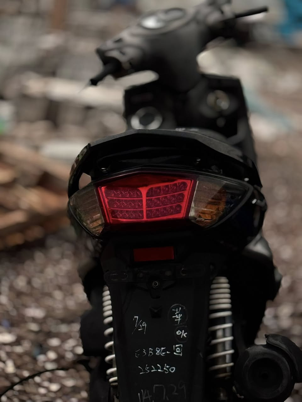 سلام عليكم....
دراجه سكنس فحل رمبه للبيع 🛵 سكليتر خطين طلاعات  بكلايت لد دراجه شلعه معدل كهربائيات كلهه شغاله دراجه جديده بلادية أي نقص مابيهة دهن جديد جيب فيتر وتعال افحص سعر 1350 وبي مجال بصيط فقط شراي 
العنوان بغداد شعله الاستفسار الاتصال على الرقم ***********
