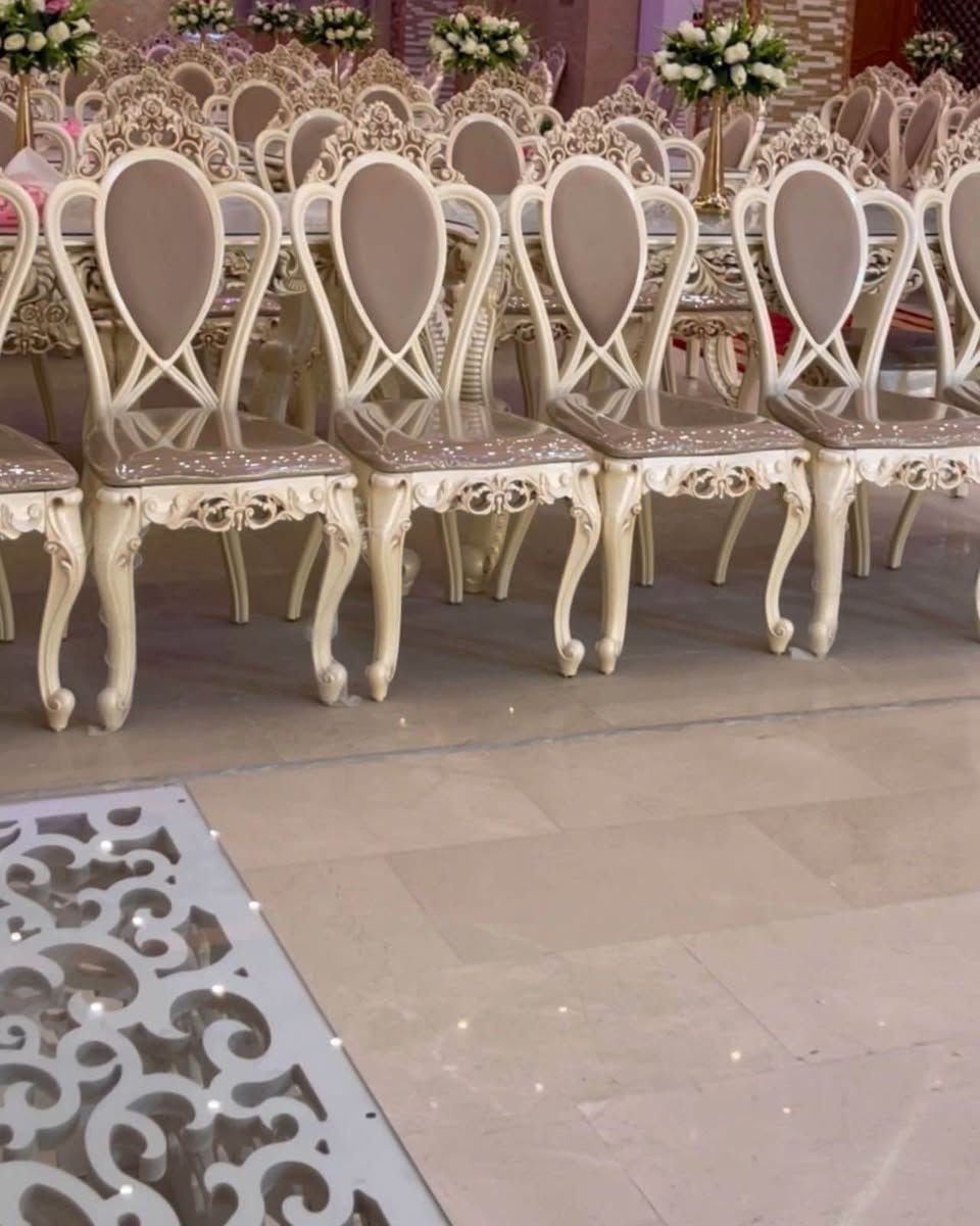 *********** للاستفسار 
كمية من الميوزه والكراسي النجف, العراق
