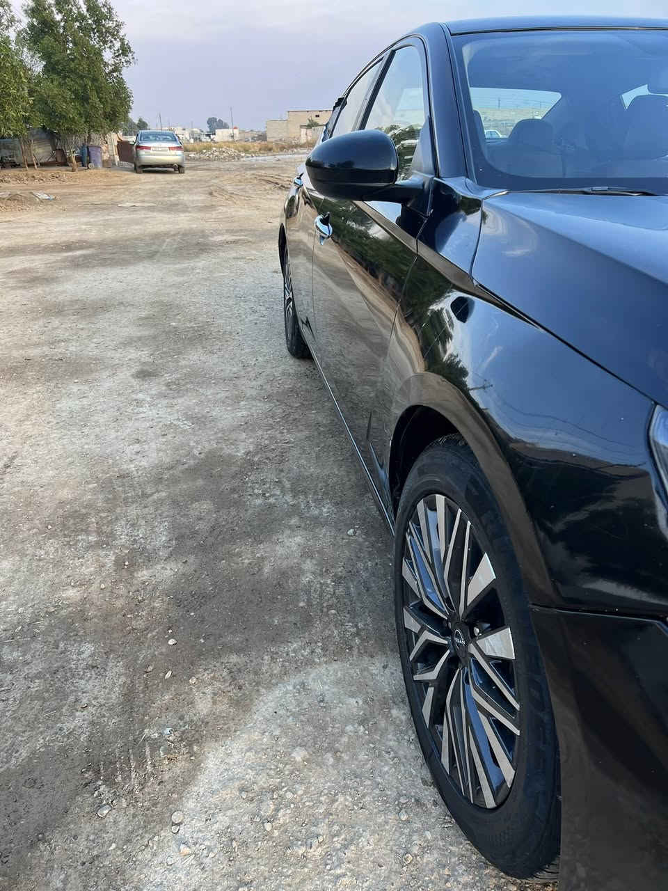 سلام عليكم
للبيع نيسان التيما SR. بلاص 
موديل 2023

موصفات SR بلاص 
اسلايت 
بصمه 
تشغيل عن بعد 
بصمة أبواب وصندوق 
شاشه جبير 
كامره خلفي 
كامره دوار 
كشنات اماني كهرباء 
كشن هيتر 
رادار امامي 
رادار خلفي 
رادار جانبي 
حساس خلفيه 
تحكم استيرن 
لد امامي نهاري 
سعر /140 $ ورقه وبيه مجال 
مكان سياره ديالى بعقوبة 
رقمي الشراي يتصل***********
