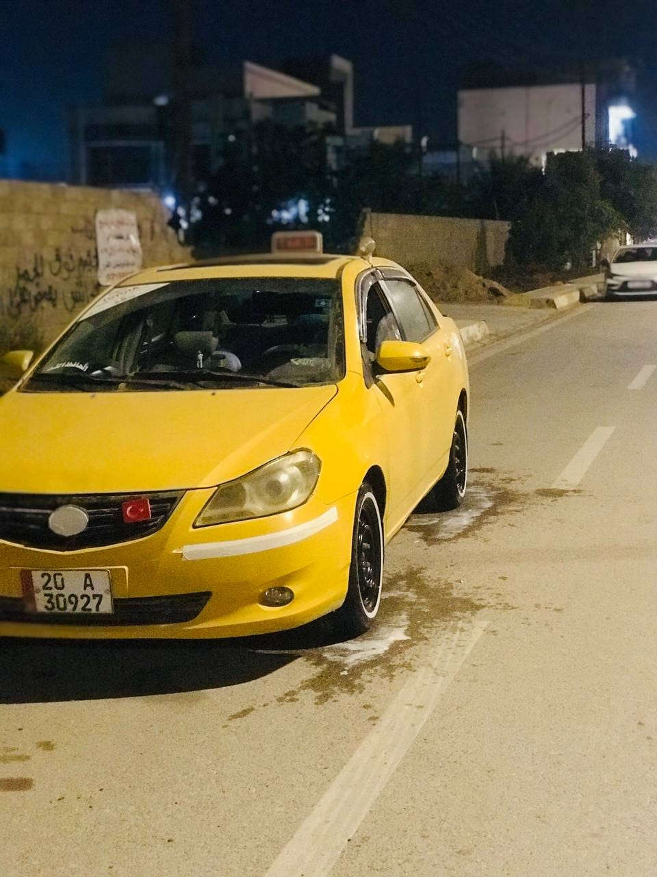 سلام عليكم BYD2014 كير محرك بلادي اوتو1800 بصمه فتحه تشغيل عن بعد كامره حساس خلفي صدر امامي خلفي جديد تخم تاير جديد تبريد ثلج تدفئه رقم ديالى بسمي
للاتصال ***********
للبيع او مراوس حسب القناعه
مكاني ديالى بعقوبه
