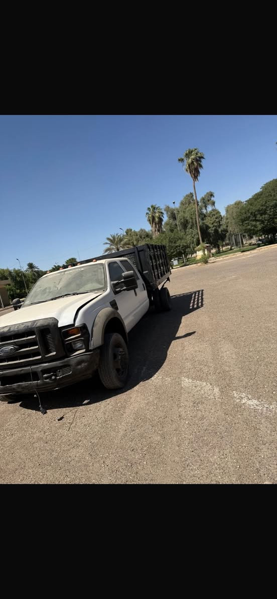 سلام عليكم سياره فورد F550 موديل السياره2008 السياره جديده عوزهه بس غسل داخل نضيفه كشر نضيفه السياره مصبوغه عام للجمالية  مال مزاد  تخم تايرات جدد انطيك وكاله ام باركود كامله معامله بس تروح ترقم  سياره مخزنه  ما ماشيه بل عراق  محرك سليم باتري جديد ادمه للمحرك  كفاله محرك وكير   سياره جديده   السعر خاص الاستفسار رقم ***********
