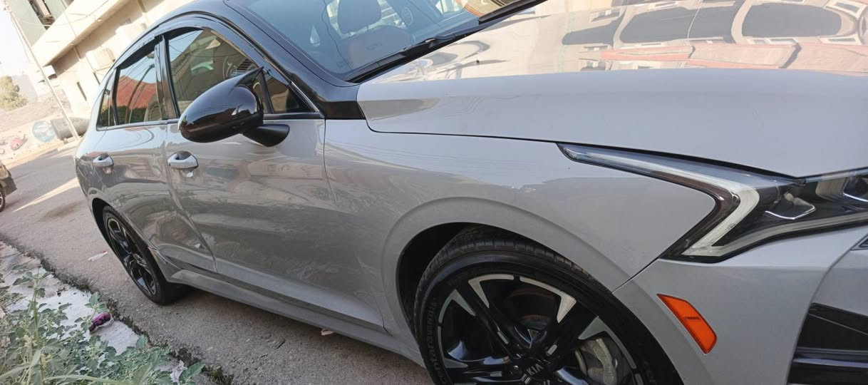 سلام عليكم
بيع مستعجل
سعر157$
كيا K5 موديل 2021 فيئة GT Line
وارد امريكي ماشية 68 ألف 
محرك 4 سلندر  1600Turbo
كير اوتوماتيك وعادي
 🚫ضرر تبديل جاملغ وباب امامي يمين بلادي بيها داخلل بلباب 
مرفق رقم الشاصي بلمنشور
رقم سليمانية 
 شرط الوكالة والتحويل صحبها بلموصل
المواصفات:
سقف بانوراما
بصمه تشغيل عن بعد 
هندبريك بصمة اوتو هولد 
داخل احمر وكشنات جلد وكهربائي
رادار امامي رادار جانبي رادار خلفي
نظام الفرمله التلقائيه 
نظام التنبيه خروج عن المسار
نقط عمياء مثبت سرعه
مانع انزلاق حساس اطارات
اشاير بالمري شاحن لاسلكي
لايت زينون عالي ناصي عدسات 
ليد امامي خلفي 
شاشة كبيرة كاميرا دوارة حساسات 
سيارة جاهزه 
موصل الايسر 
*********** تصال واتساب
