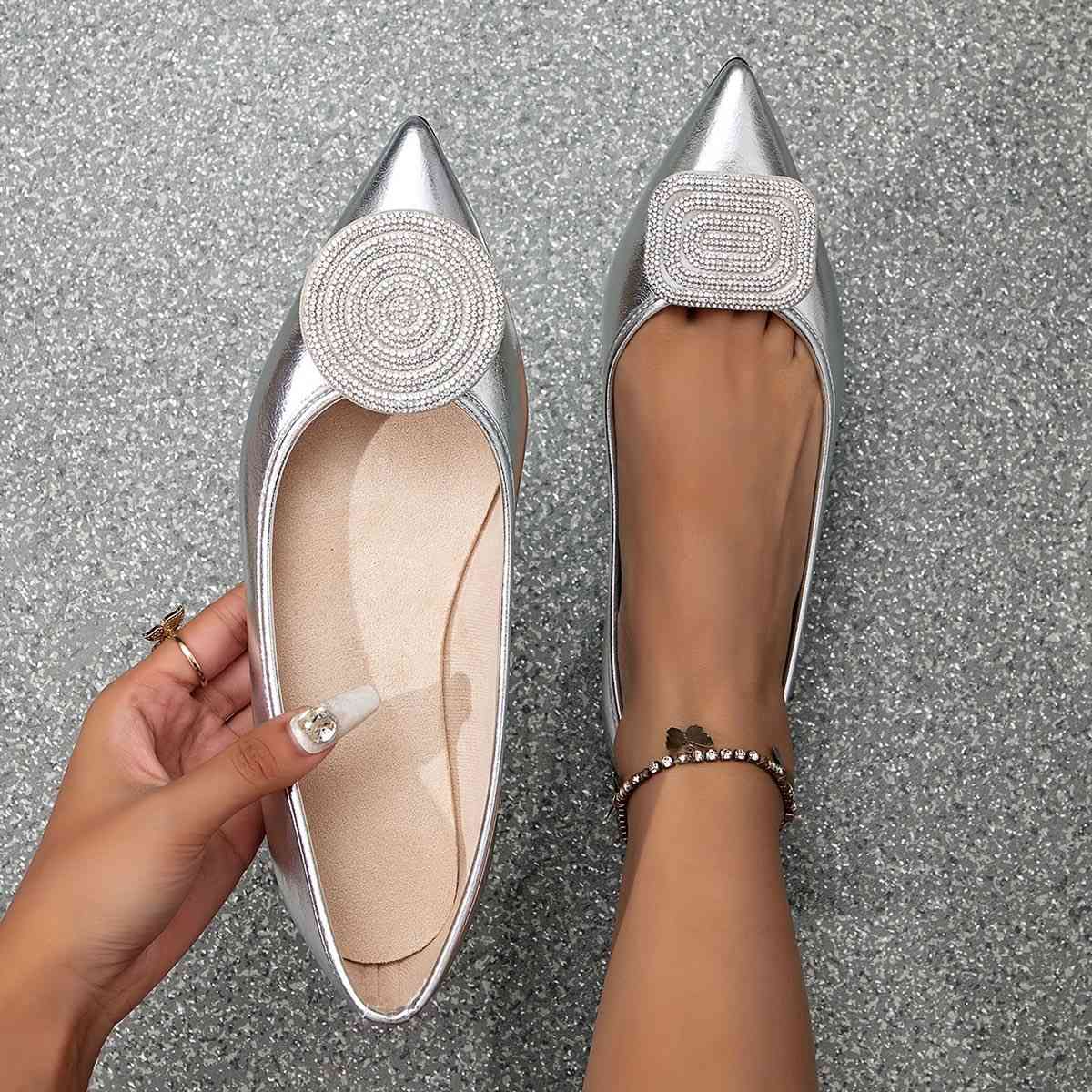 قياسات خاصه ٤١/٤٢


**إذا كنت صاحب هذا الإعلان وتريد حذفه لأي سبب، رجاءا أرسل رسالة إلى الدعم الفني**