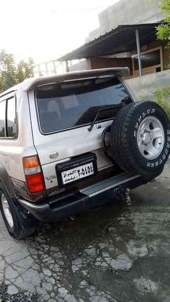 ئە و گوڵە بۆفرۆشتن  گیرو مە کینە و ئە کسلوو  هه موو گیانی بە شرت   تە بریت سە لاجە  دە بڵ ئە کسل  فولە  سە یارە کە چرپە ی تیانییە  بۆفرۆشتن نرخ 48گە ڵا  مە حامە لیکی  کە م  سە نە وی لە گە ڵە     ژمارە مووبایل 075102704 96 بشدار
