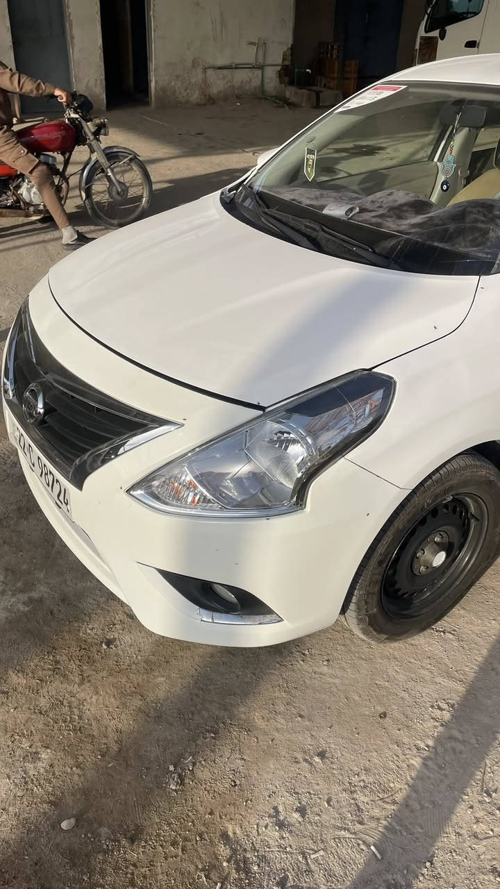 السلام عليكم
نيسان صني مصري 2024 وكالة عامة
ماشية 68 بيه ضربة 
مبدل بنيد و لايت و عرضانية راديتر 
چاملقات بيهن بارد
السنوية الى سنة 2029
الباقي كفالة 
للتواصل ***********
السعر 110 وبيه مجال 
مكان بصرة كرمة علي
